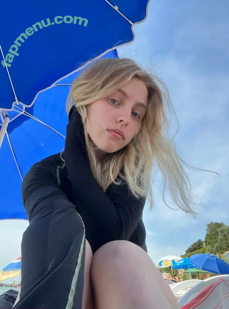 aria_blonde nude photo #0004 (messy.blonde)