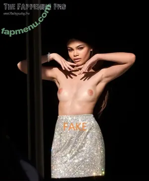  nude photo #0002