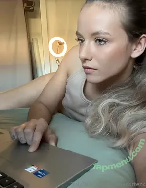 arianacortezx / _arianacortez nude photo #0002
