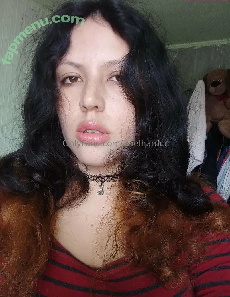 arielhardcr nude photo #0021 (arielhardcr)