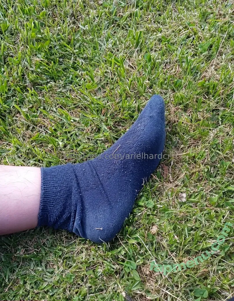 arielhardcr nude photo #0025 (arielhardcr)