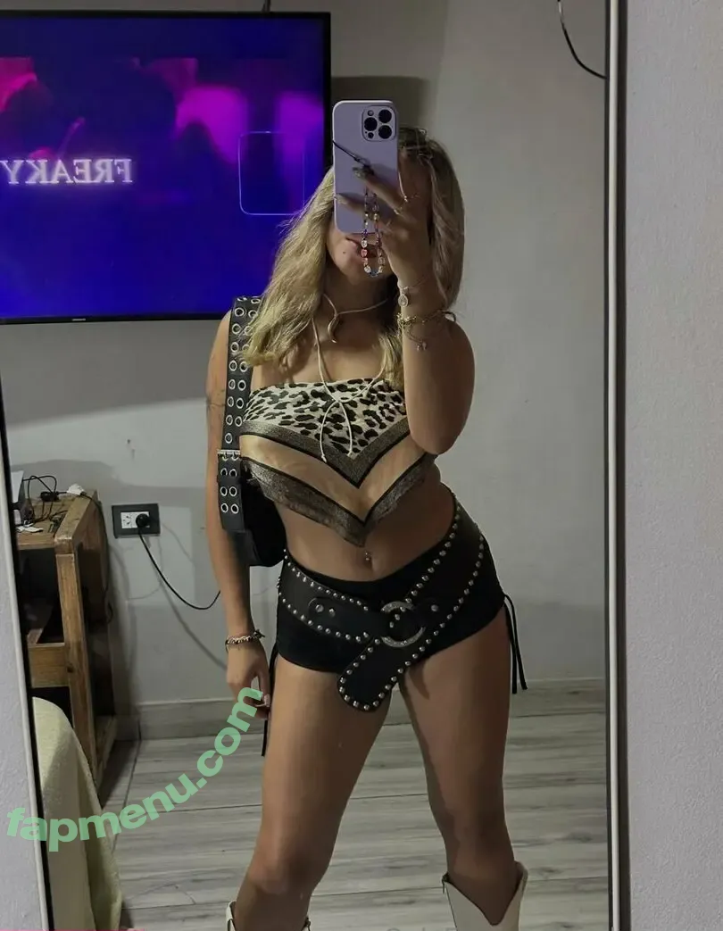 arilunaaaa nude photo #0002 (ari.lunaaa)