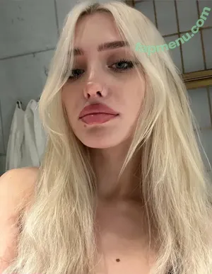  nude photo #0002