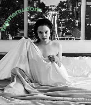 Artemis / angie-mariee / missartemisaa / real_artemis / smokewitch13 nude photo #0054