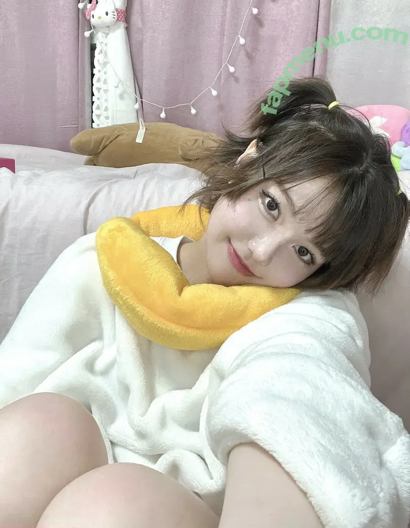 Arusama nude photo #0032 (essenceofara / x_arumi_x / xarumiix)