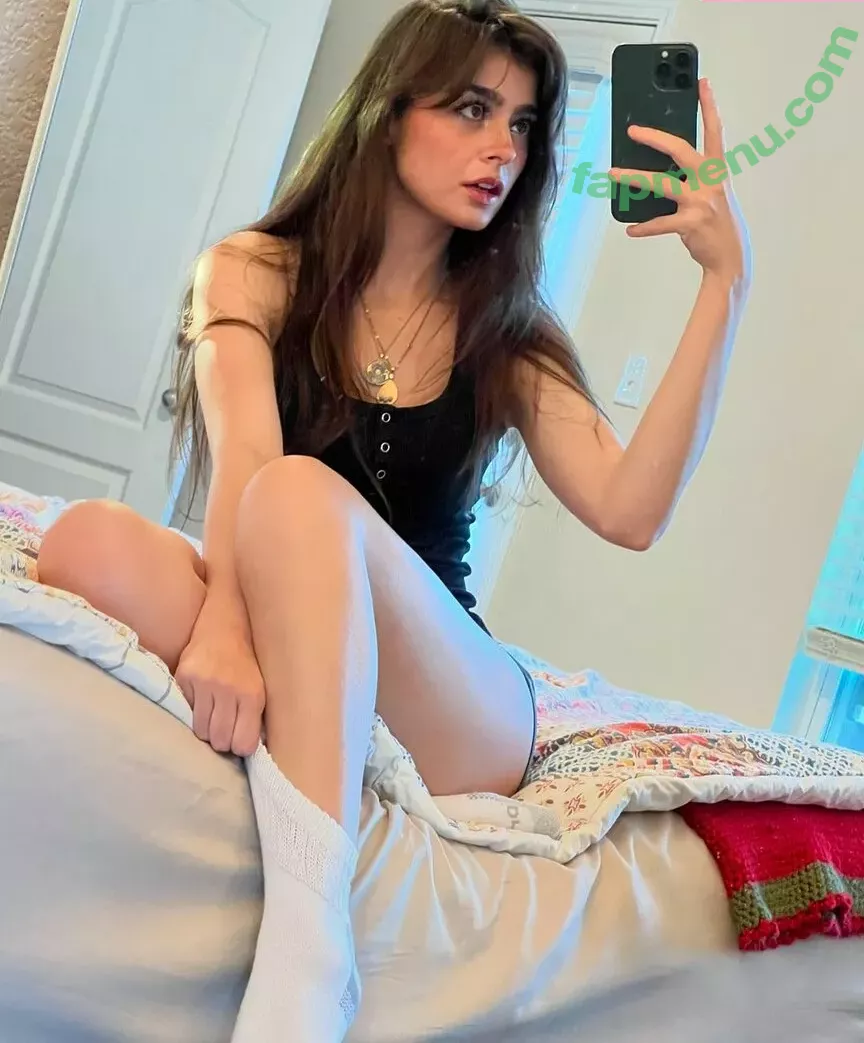 Aruuu nude photo #0934 ( / DeputyARUUU / malachitexd)