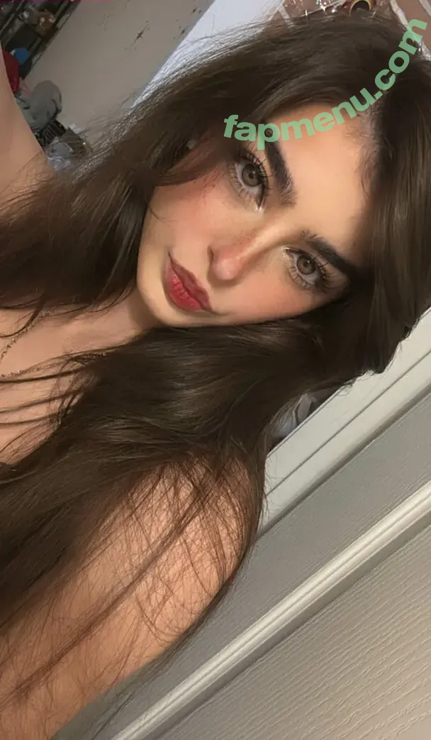 Aruuu nude photo #1150 ( / DeputyARUUU / malachitexd)
