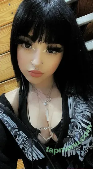  nude photo #0004