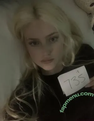 Aryanfemcel nude photo #0005