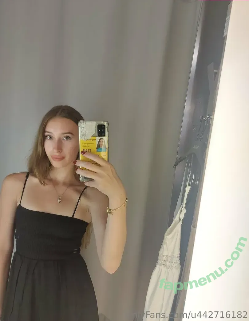 aryayarol nude photo #0018 (araaiol)