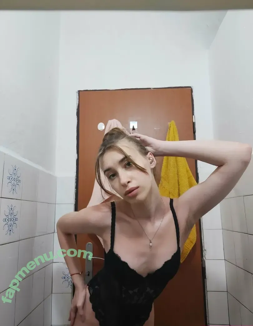 aryayarol nude photo #0037 (araaiol)