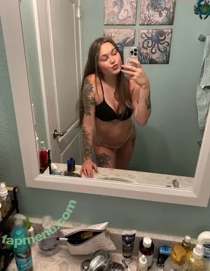 ascella_suicide / thatgirltaylamarie nude photo #0021