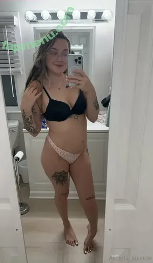 ascella_suicide / thatgirltaylamarie nude photo #0027