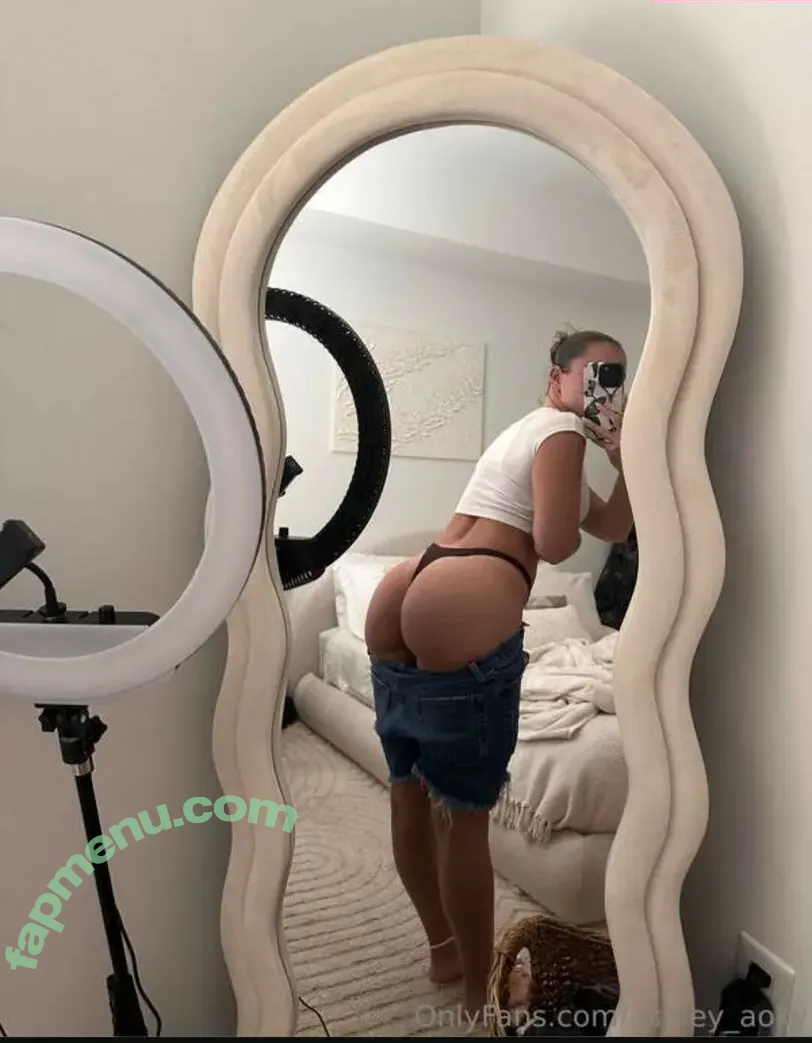 Ashley Aoky nude photo #0100 (Simp Chat / ashley_aoky / ashleyy3yy)
