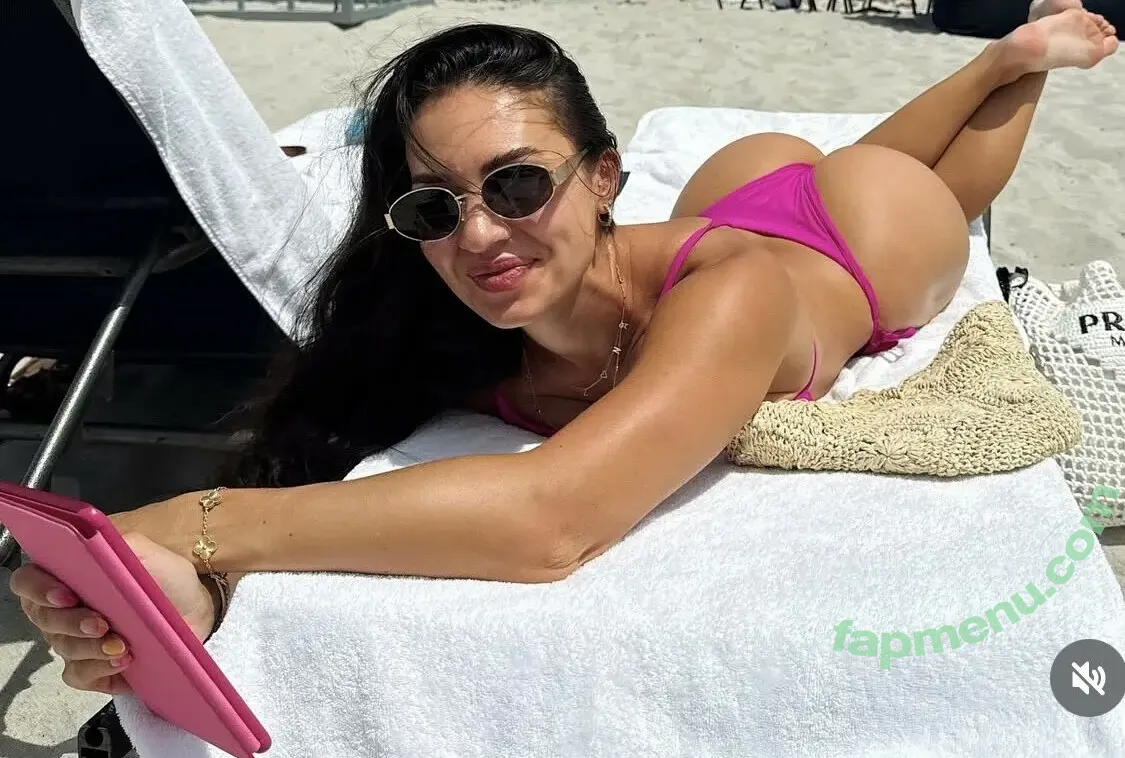 Ashley Flores nude photo #0021 (ashleyestonly / ashleyfloresfit)