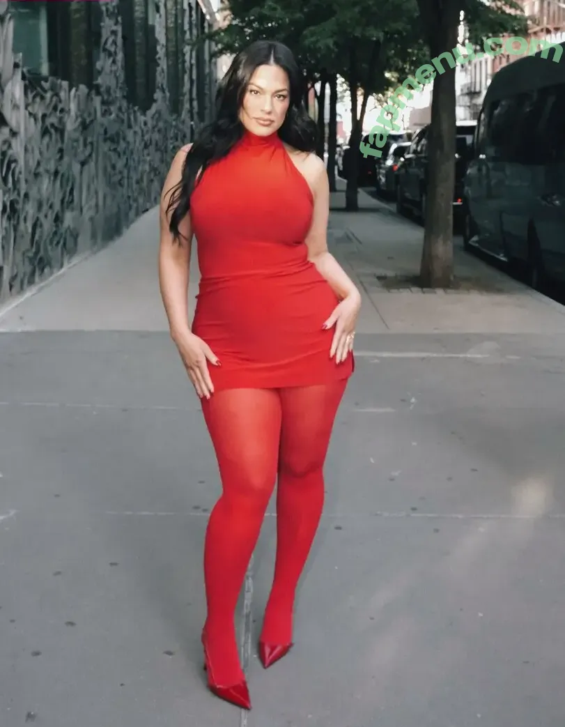 Ashley Graham nude photo #1688 (AshleyGraham / ashley_2020xxx / theashleygraham)