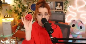 Ashley Ippolito / Reacts By Ash / ashley_ippolito / ashleyippolito / ur internet mom ash nude photo #0058