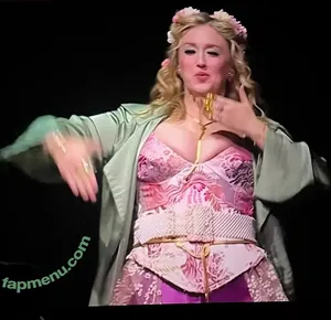 Ashley Johnson / ashleyjohnson789709 / ashleythejohnson / thevulcansalute nude photo #0285