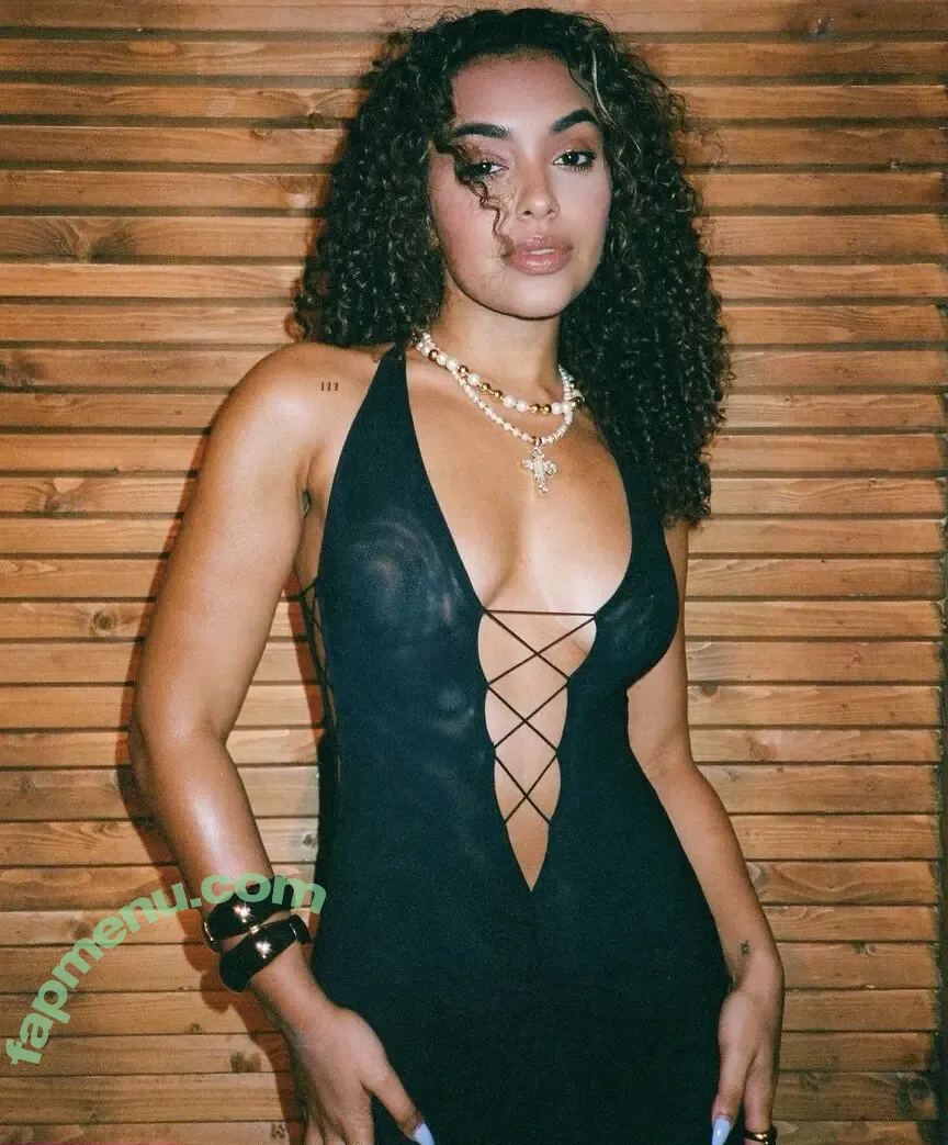 Ashley Nicole Moss nude photo #0015 (ashnicolemoss)