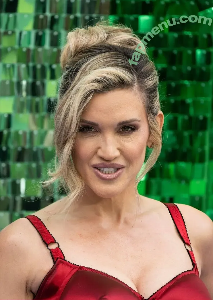 Ashley Roberts nude photo #1441 (Pussycat Doll / iamashleyroberts / inkedashleyroberts)