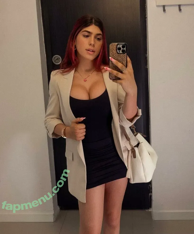 Ashlushy nude photo #0001 (Ashlushy)