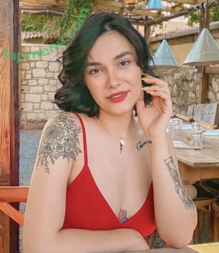 Aslıhan Önür nude photo #0016 (aslihanonur_ / onur399)