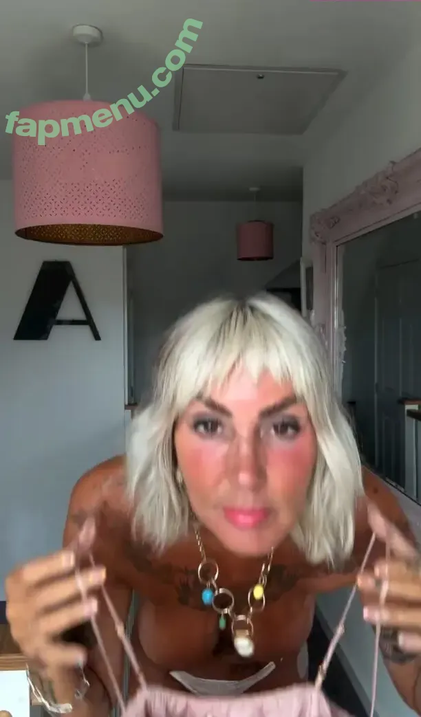 Astrid Zeegen Holt nude photo #0016 (astridiwantyouinmylife)