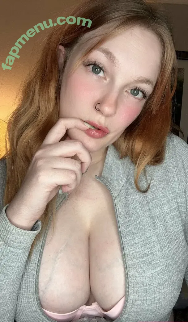astridwhitakerx nude photo #0028 (astridwhitakerx)