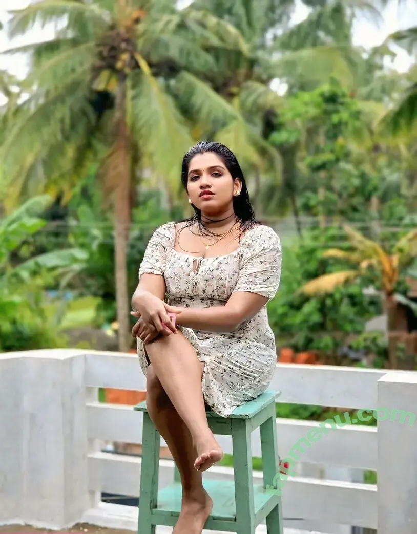 Aswany_ys nude photo #0001 (Aswanay)