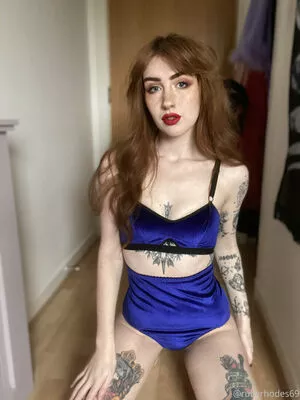  nude photo #0010