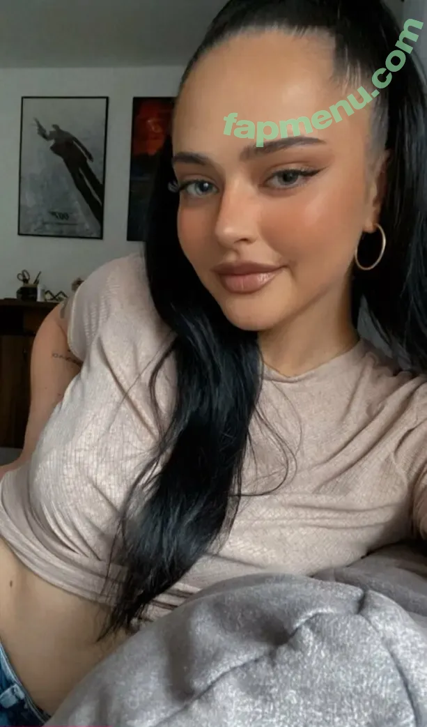 athenanightt nude photo #0014 (athenanightt)