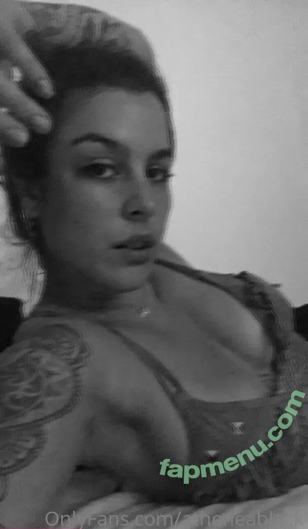 atheneablack nude photo #0001 (athena_matrix)