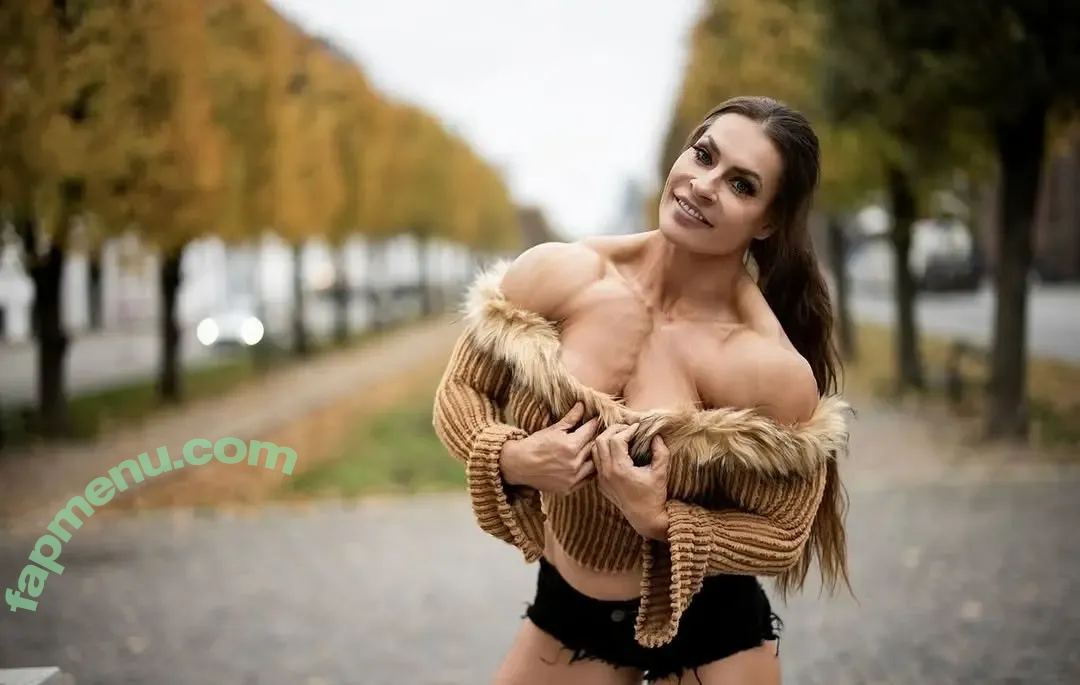 Athenemusclegoddess nude photo #0015 (Natasha_broegger / athenemuscle)