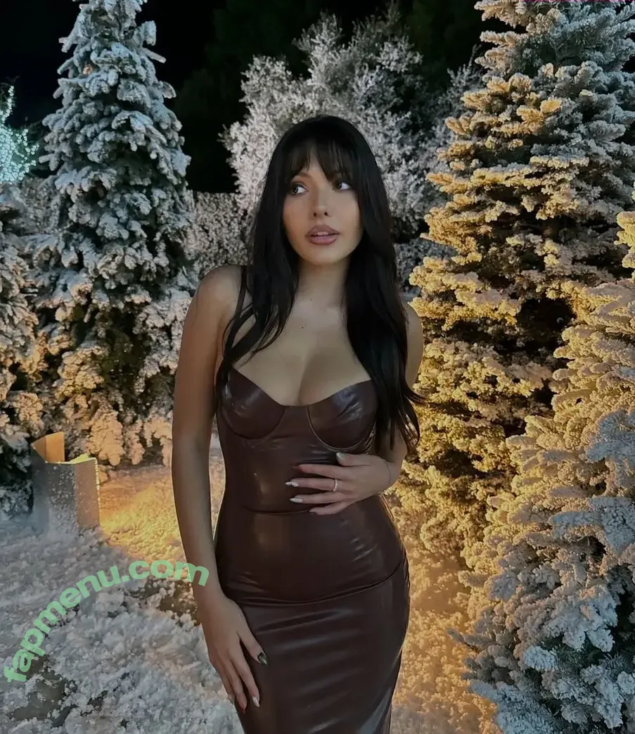 Atiana De La Hoya nude photo #0006 (atianadelahoya)