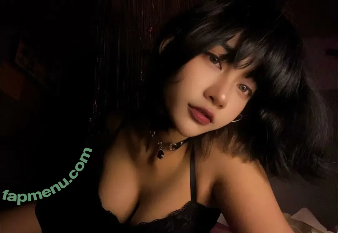 Atiqaaarn nude photo #0015 (Tiqaaa)