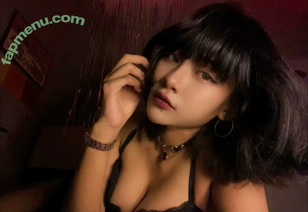 Atiqaaarn nude photo #0016 (Tiqaaa)
