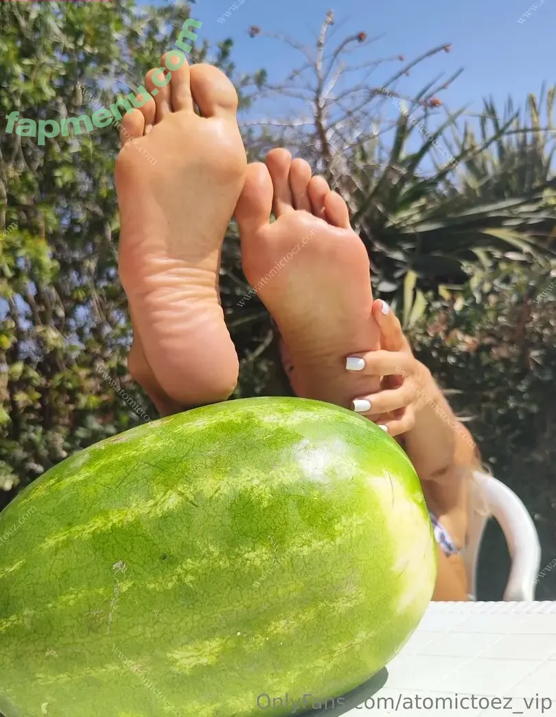atomictoez_vip nude photo #0206 (atomictoezz)