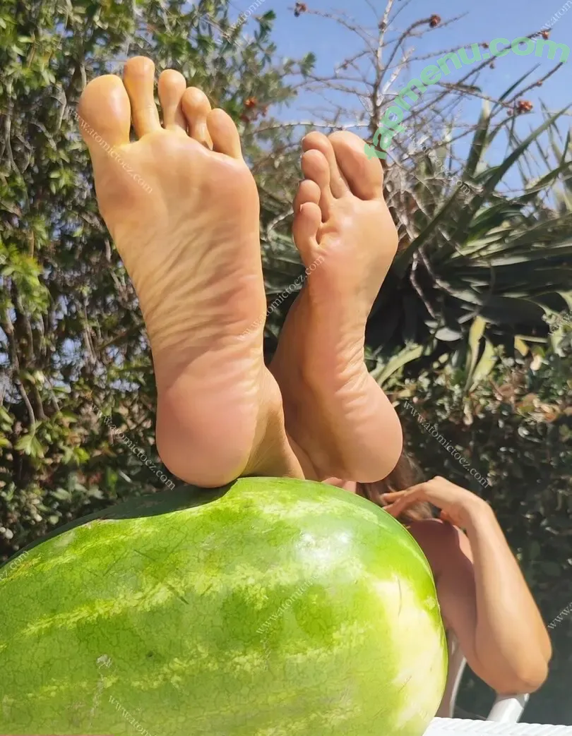 atomictoez_vip nude photo #0207 (atomictoezz)