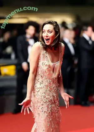 Aubrey Plaza / plazadeaubrey nude photo #0039