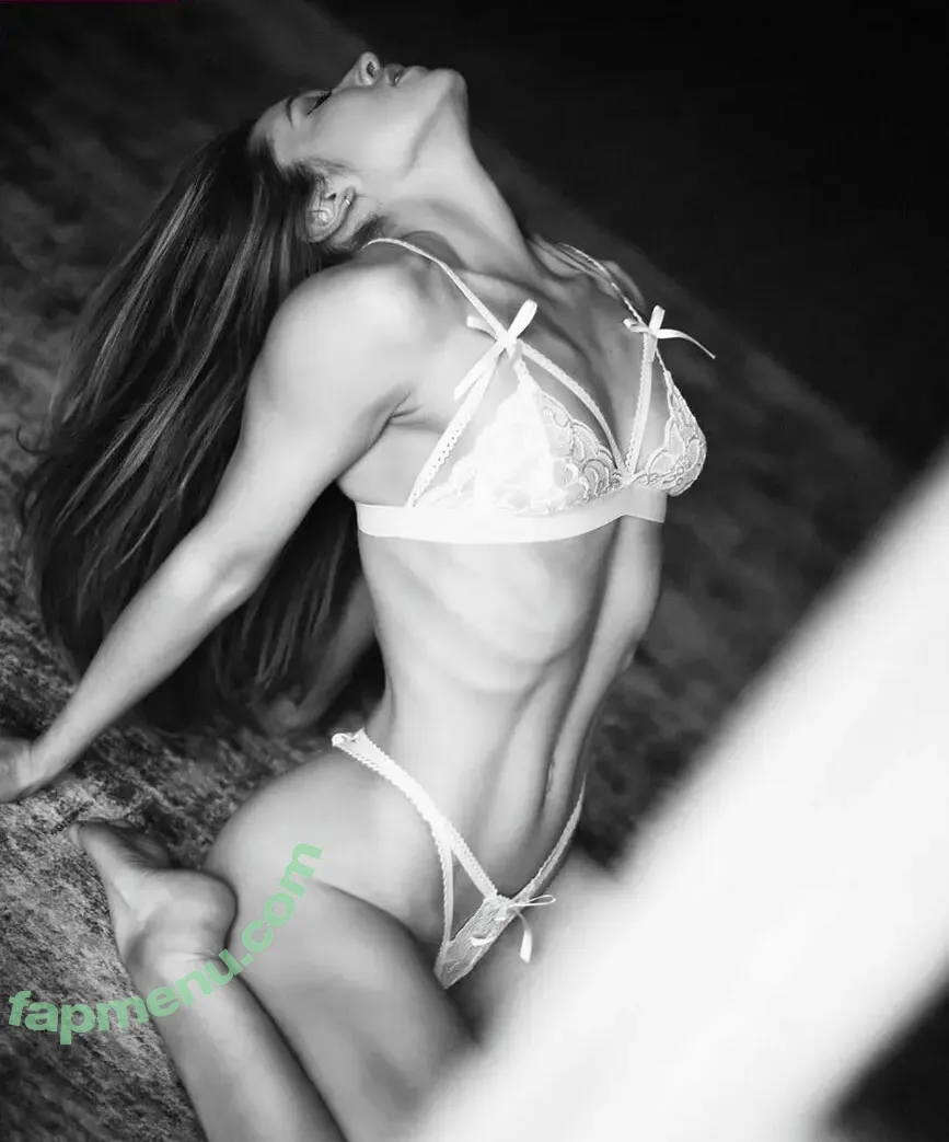 Audrey Bradford nude photo #0003 (dreybradford)