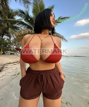 nude photo #0002