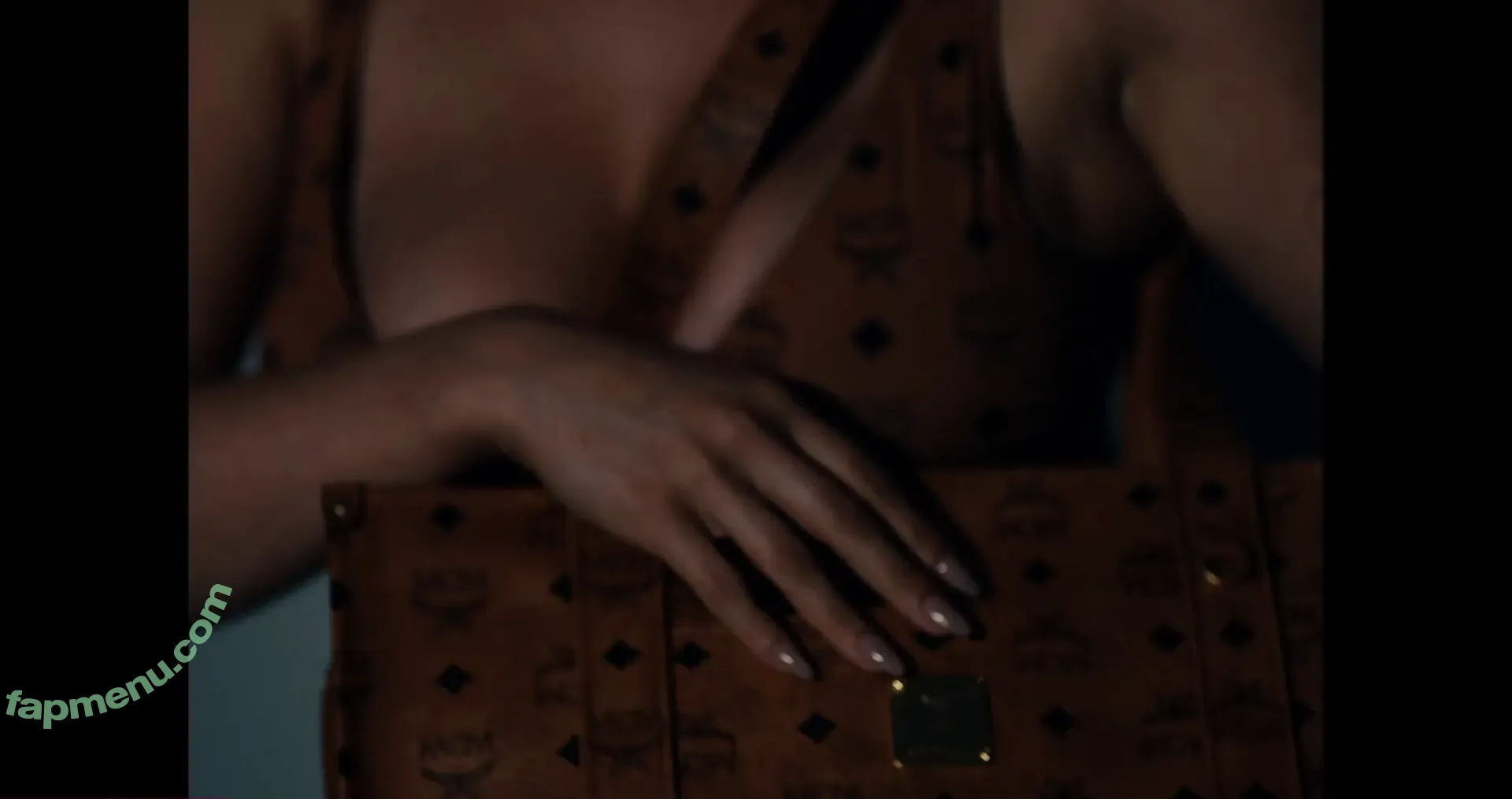 Aulii Cravalho nude photo #0240 (AuliiCravalho / Auli’i Cravalho)