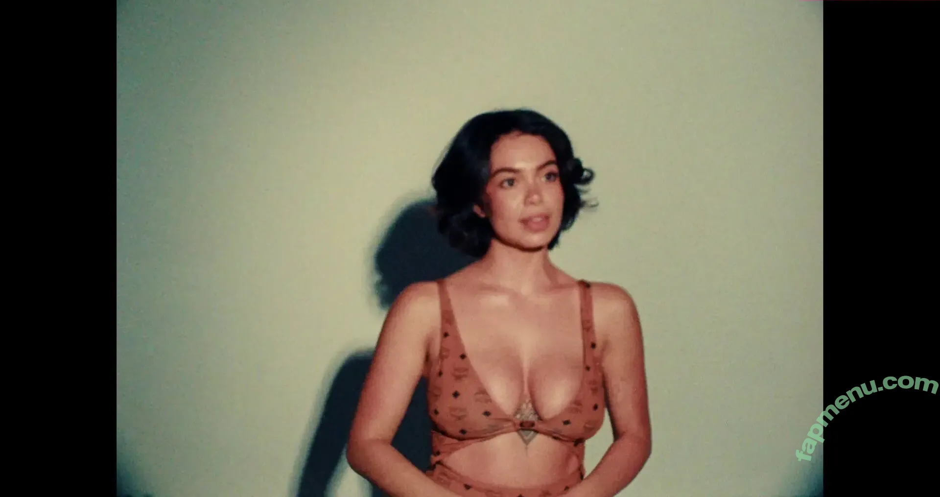 Aulii Cravalho nude photo #0243 (AuliiCravalho / Auli’i Cravalho)
