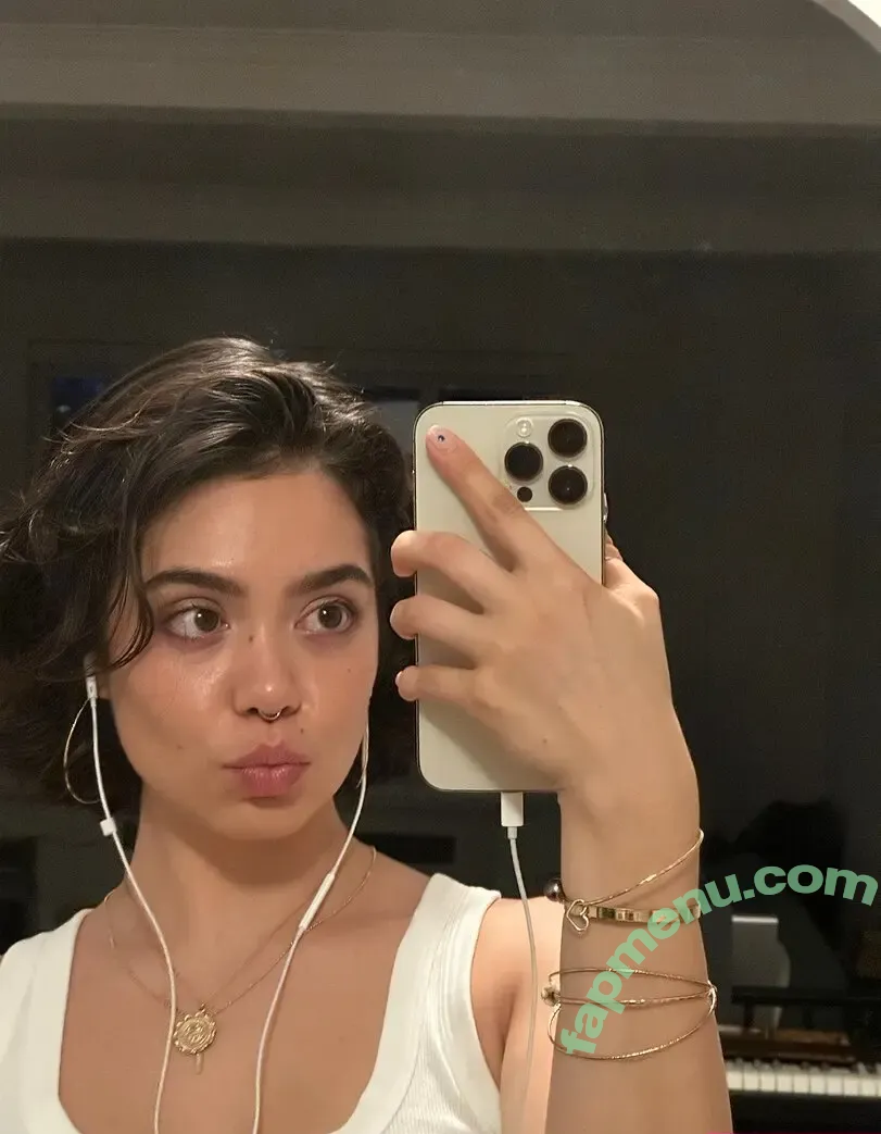 Aulii Cravalho nude photo #0250 (AuliiCravalho / Auli’i Cravalho)
