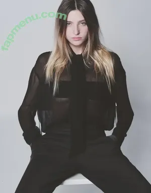  nude photo #0009