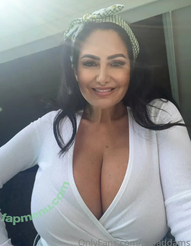 Ava Addams nude photo #0011 (avaaddams / theavaaddms)