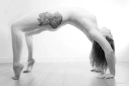 ava_austen / Ava Austen / Manyvids / mrs_austen nude photo #0150