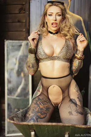ava_austen / Ava Austen / Manyvids / mrs_austen nude photo #0415