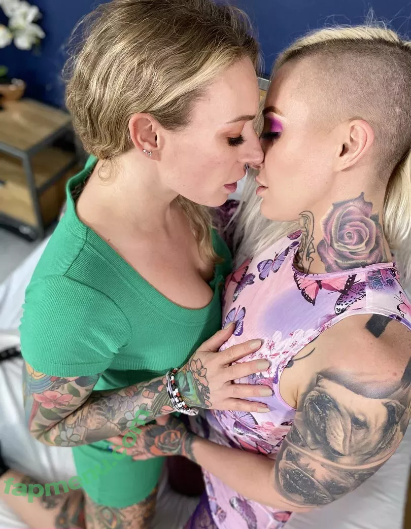 ava_austen nude photo #0056 (Ava Austen / Manyvids / mrs_austen)