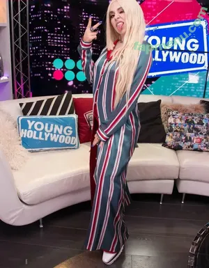 Ava Max / avamax / plharleyquinn nude photo #2055
